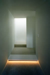 Y-HOUSE 8