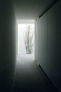 Y-HOUSE 9